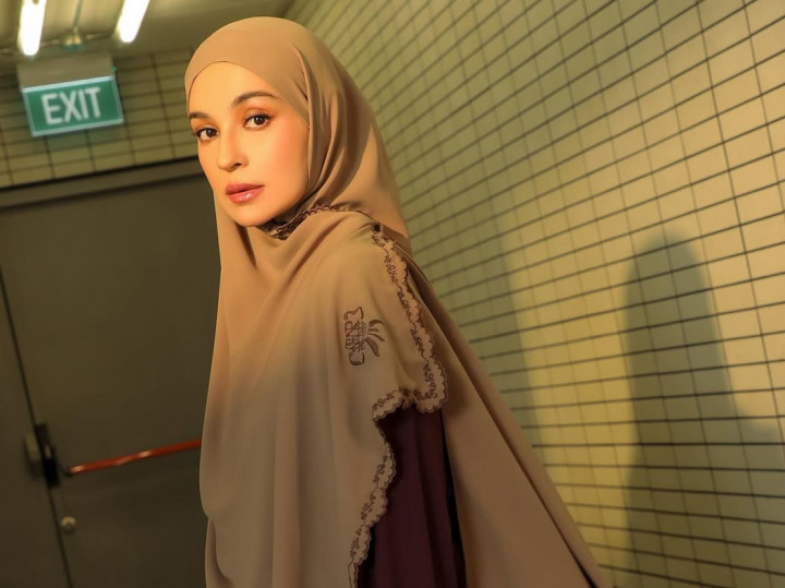 Mengharukan! Shireen Sungkar Wakafkan Sumur Atas Nama Vidi Aldiano