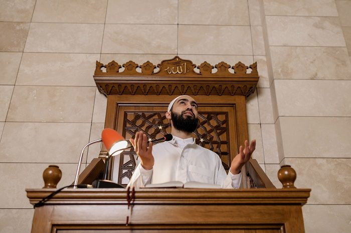 Bolehkah Meninggalkan Khutbah Salat Idulfitri? Simak Penjelasan Hukumnya