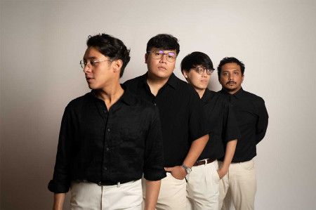 Wijaya 80 dan Sal Priadi Rilis Lagu Lebaran, Angkat Kisah Cinta Pasangan Islam-Kristen