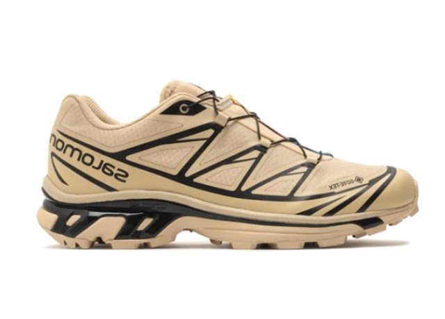 Hujan Bukan Halangan! Rekomendasi Sepatu Water Resistant Biar Tetap Slay Pas Becek