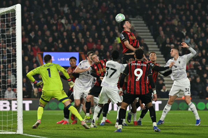 Drama di Vitality Stadium: Harry Maguire Kartu Merah, MU Tertahan di Markas Bournemouth