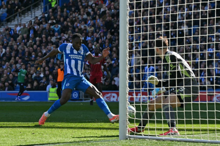 Brighton Vs Liverpool: 2 Gol Welbeck Bikin Liverpool Gagal ke 4 Besar