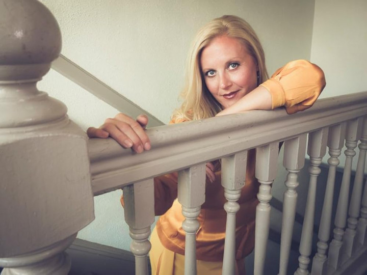 Aktris iZombie Carrie-Anne Fleming Meninggal Akibat Kanker Payudara