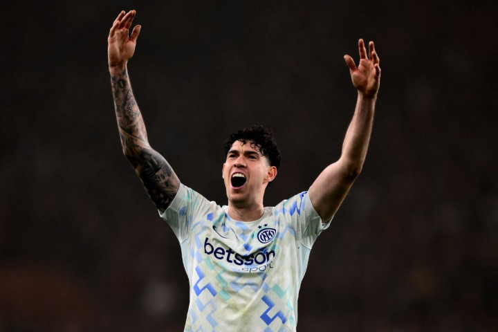 Misi Rahasia ke Milan! Deco Targetkan Alessandro Bastoni Jadi Menara Baru Pertahanan Barcelona