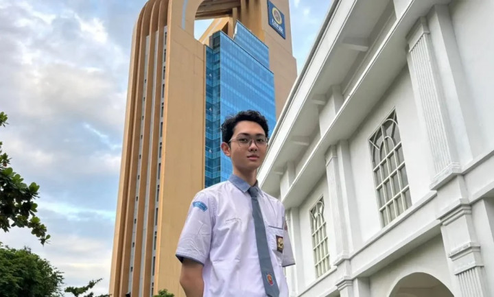 Tak Mudik, Mahasiswa Unair Asal Aceh Ini Pilih Temukan Lebaran Ala 'Rumah' di Surabaya