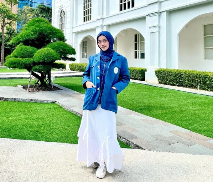 Jauh dari Orang Tua, Putri Temukan Kehangatan Idulfitri di Rumah Nenek