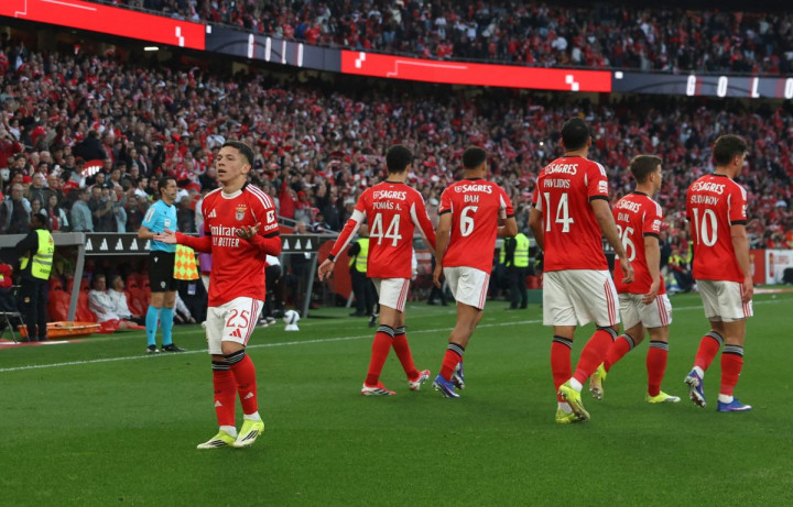 UEFA Resmi Sanksi Benfica! Buntut Tindakan Rasisme Suporter terhadap Vinícius Júnior