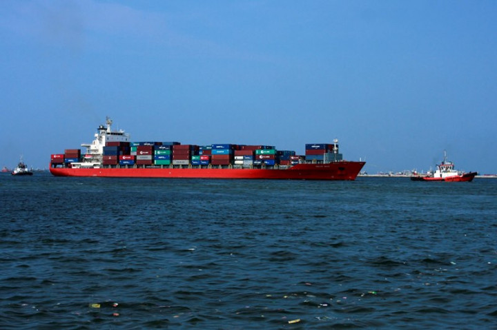 Iran Paksa Tiga Kapal Kargo Putar Balik di Selat Hormuz