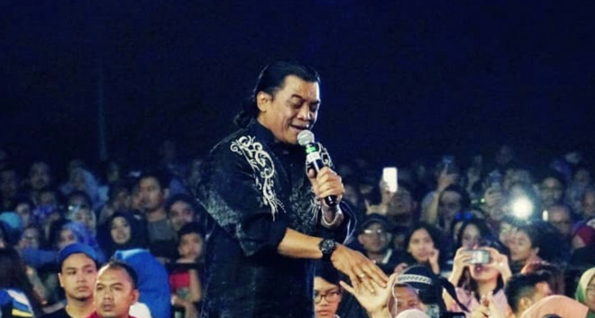 Instagram @didikempot_official