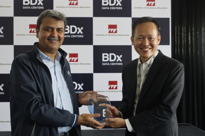BDx Data Centers dan ITE Singapura Siapkan Tenaga Kerja Era AI