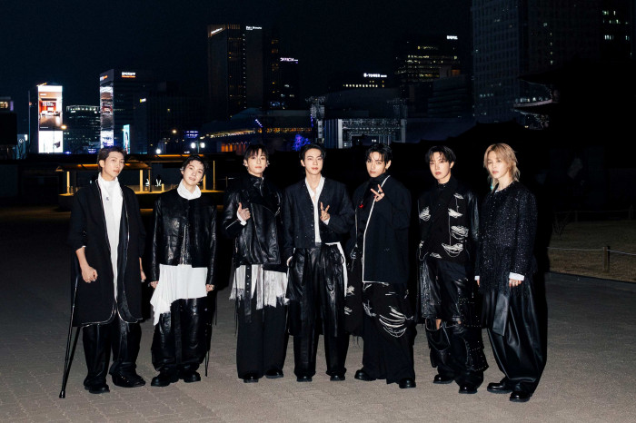 BTS Guncang Dunia! Album ARIRANG Pecahkan Rekor Gila, 4,17 Juta Kopi dalam Seminggu!