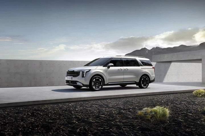 Cek Harga OTR Jakarta Kia Carnival, Muat 11 Orang Penumpang