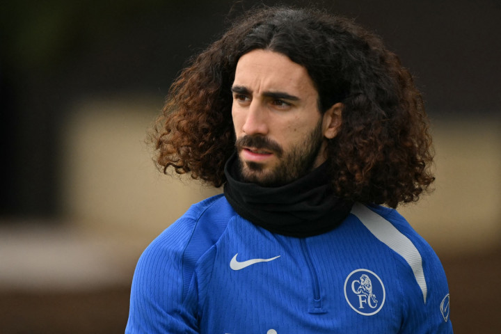 Rindu Kampung Halaman, Cucurella Ingin Pulang ke Barcelona