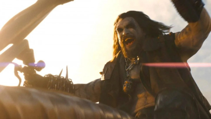 Film Supergirl Rilis Trailer, Tampilkan Jason Momoa sebagai Pembunuh Bayaran