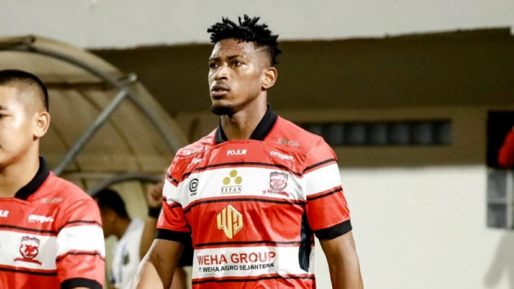 Kabar Buruk Laskar Sape Kerrab! Bek Subur Madura United Jorge Mendonca Masih Menepi