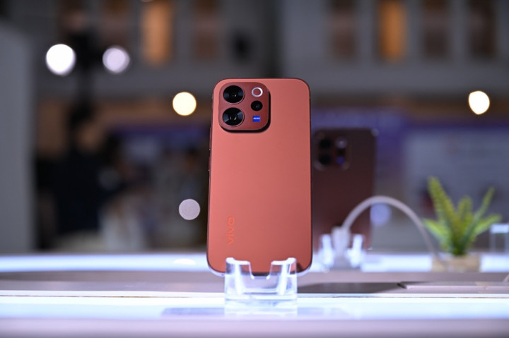 vivo V70 Hadir dengan Varian Baru 12GB/512GB, Siap Temani Musim Festival