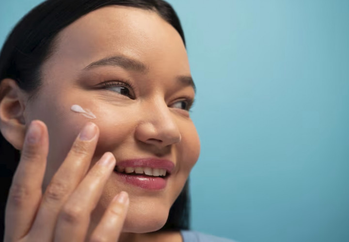 Masih Bingung Kapan Reapply Sunscreen yang Benar? Ini Jawabannya!