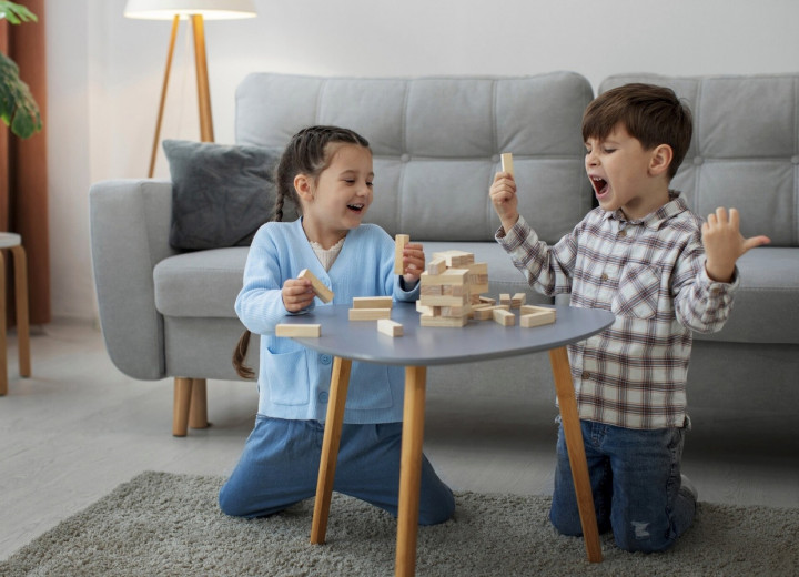 Orang Tua Wajib Tahu, Ini Penyebab Anak Suka Gigit