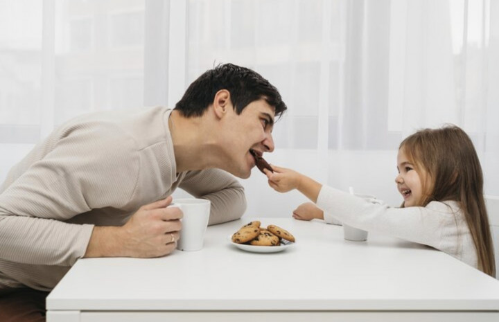 Bukan Sekadar Main, Ini Momen Sehari-hari yang Bikin Anak Cepat Ngomong