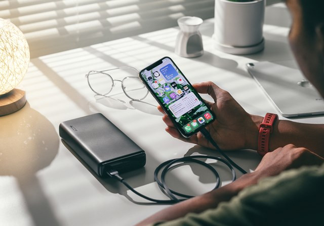 Aturan Baru Singapura: Cuma Bisa Bawa Maksimal 2 Power Bank Saja!