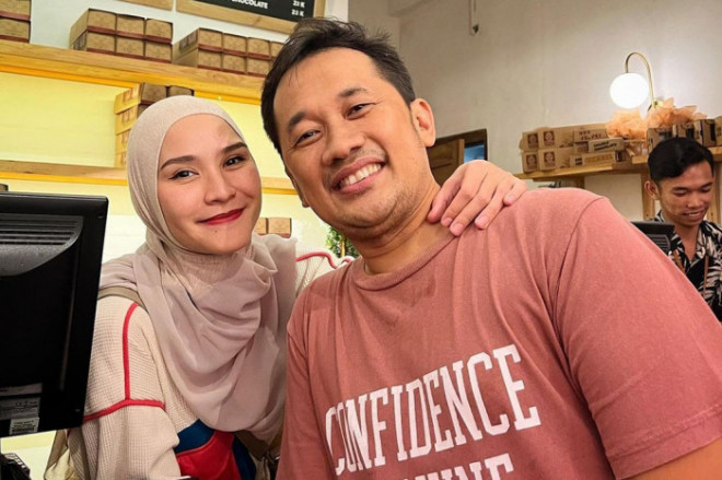 Zaskia Adya Mecca dan Hanung Bramantyo (Foto: Instagram/zaskiaadyamecca)