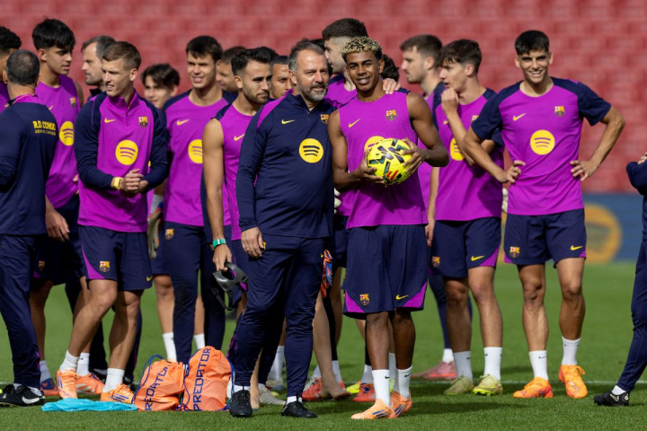 Kutukan Perempat Final Hantui Barcelona! Mampukah Hansi Flick Hentikan Dominasi Diego Simeone di Panggung UCL?