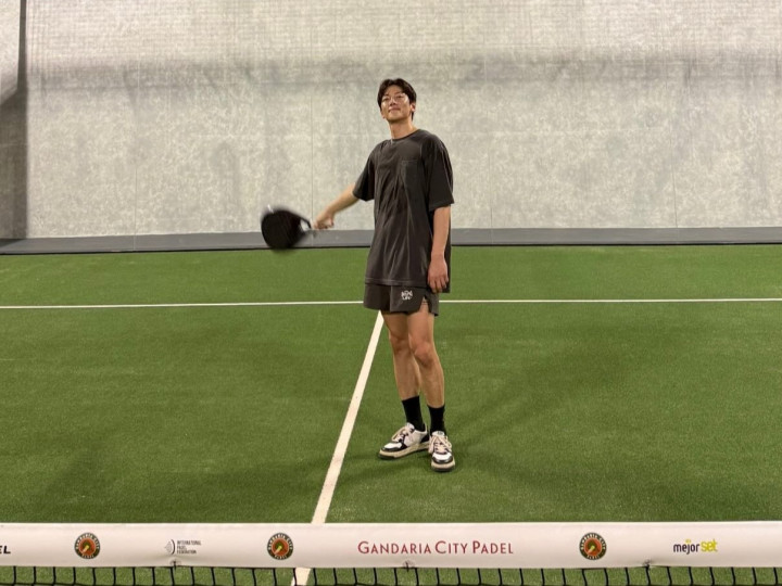 Tiba di Jakarta, Ji Chang-wook Langsung Main Padel