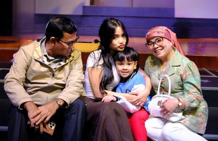 Fuji Marah Dianggap Tak Sayang Keluarga, Langsung Pamer Bukti Transfer Miliaran