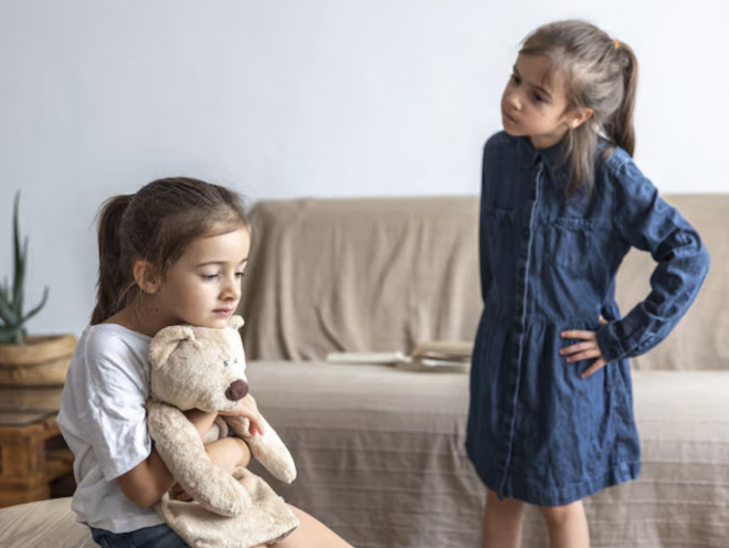 Perilaku agresif memang sering muncul di usia dini. Ilustrasi Freepik