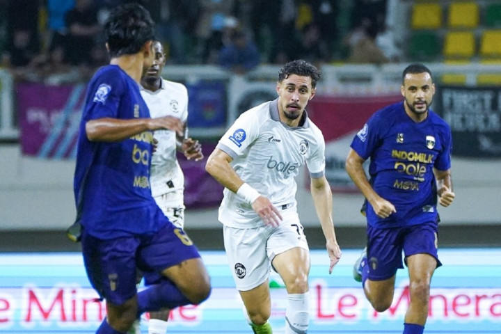 Hasil Super League: Arema Bungkam Persita 1-0 lewat Free Kick Gustavo Franca