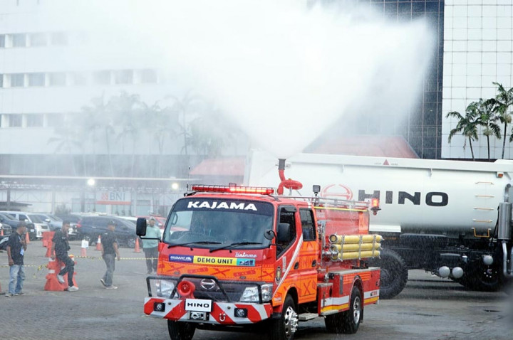 Fire Truck Berbasis Hino 300 Series, Mendukung Keselamatan Publik