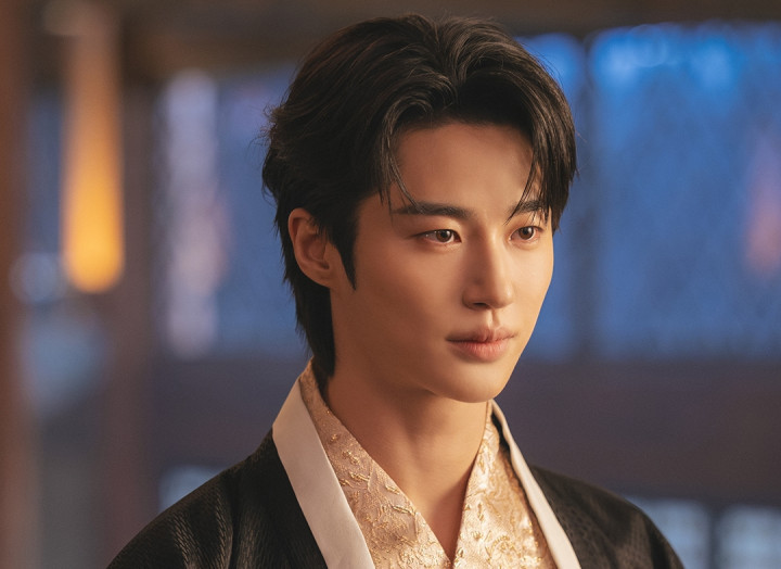 8 Film dan Drama Korea Byeon Woo Seok, Terbaru <i>Perfect Crown</i>