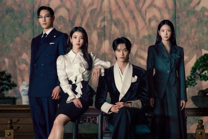 Review Episode Pertama Perfect Crown, Drakor Terbaru IU dan Byeon Woo-seok