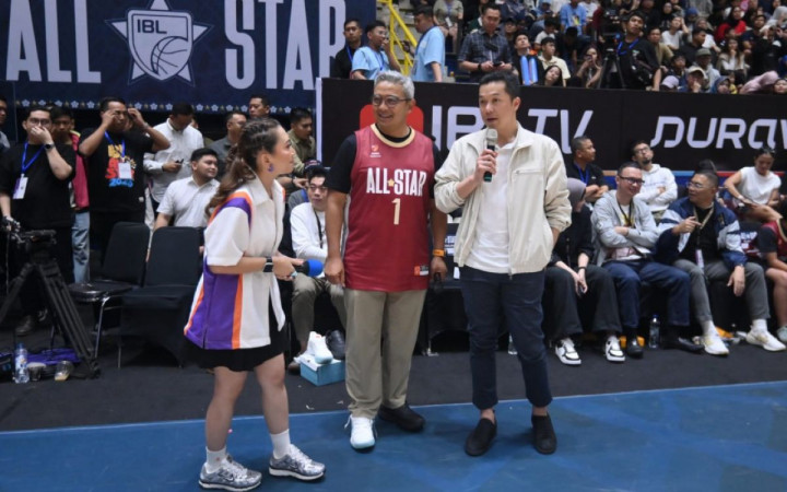 Bernostalgia! Taufik Hidayat Teringat Masa Jadi Atlet Saat Tonton IBL All-Star 2026, AJ Bramah Bikin Bandung Arena Pecah
