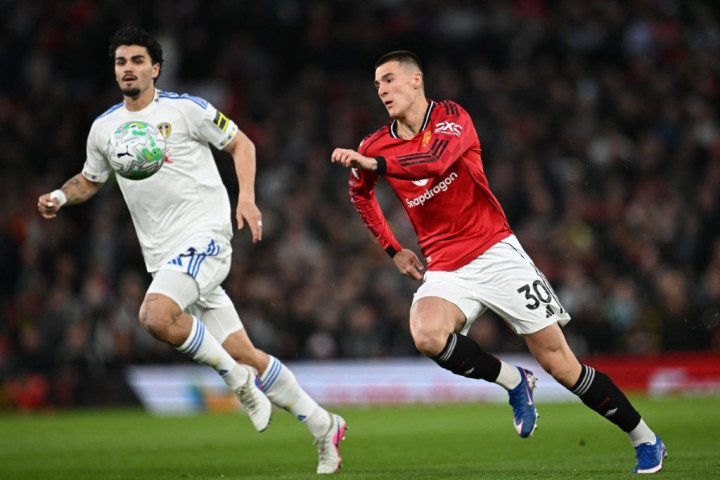 Klasemen Terbaru Liga Inggris: MU Terjepit, Leeds Menjauh, Spurs Malah Masuk Zona Degradasi!