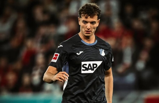 Penyerang Hoffenheim Tertawakan Ketertarikan Barcelona dan Chelsea