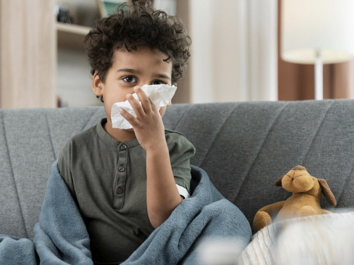 Pancaroba Datang, ISPA Naik Drastis! Ini Cara Biar Nggak Ikutan Sakit