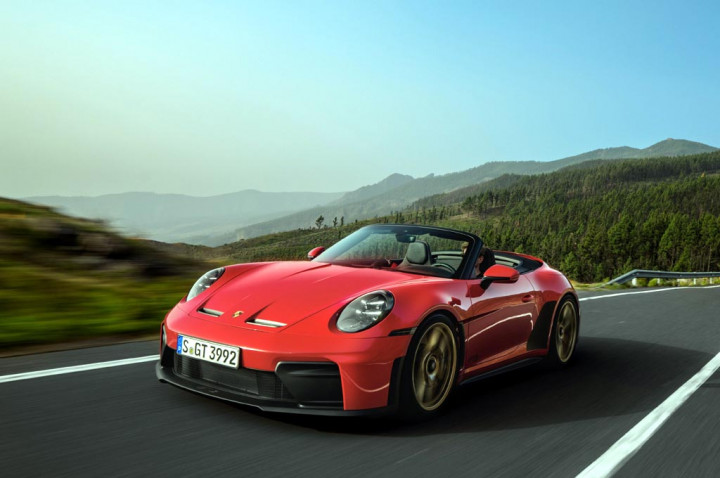 Porsche 911 GT3 S/C, Model GT3 Atap Terbuka Bertransmisi Manual