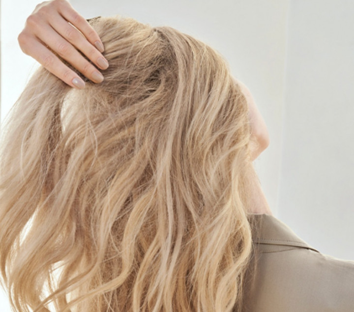 Hair Color 2026 Lagi Natural Banget! Bikin Look Auto Fresh, Effortless, dan Anti Norak