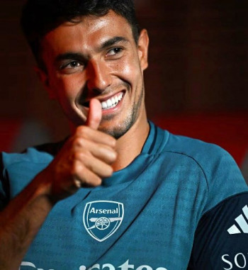 Tepis Rumor Mudik ke Spanyol, Zubimendi Pilih Setia di Bawah Asuhan Arteta