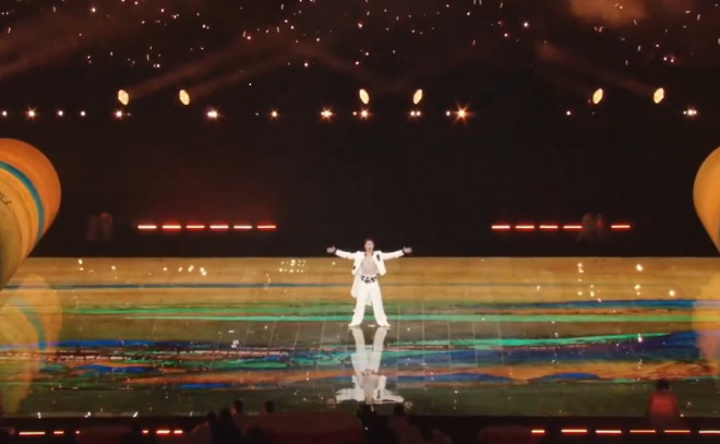 Konser Solo Lay EXO di Beijing (tangkapan layar Facebook)