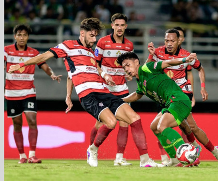 Hasil BRI Super League: Persebaya Tumbang 1-2 dari Madura United