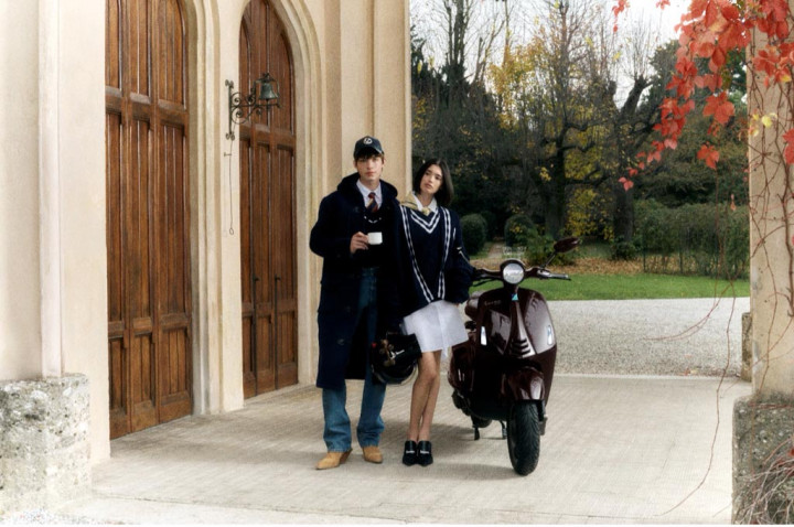 Vespa 946 Horse Meluncur, Edisi Terbatas dengan Banderol Rp200 Jutaan