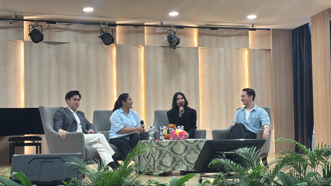 Mikha Tambayong dalam Talkshow Alumni FH UPH. Dok UPH