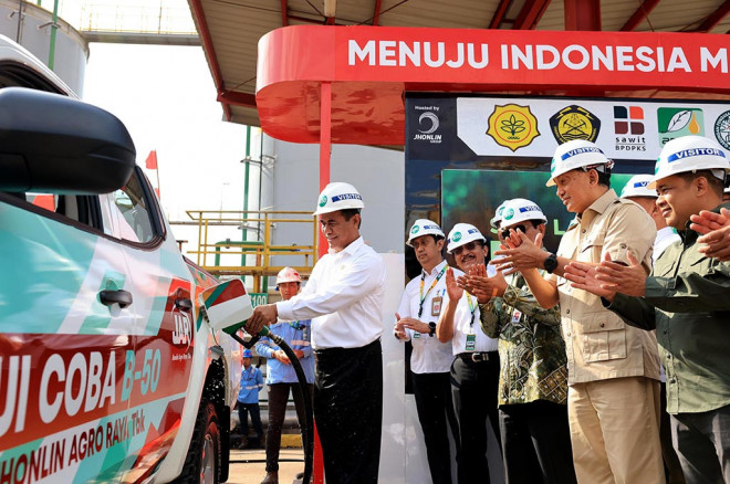 Menteri Pertanian, Andi Amran Sulaiman, sudah melakukan soft launching Solar B50 di Batulicin Kalimantan Selatan pada Minggu (18-8-2024). Kementerian Pertanian