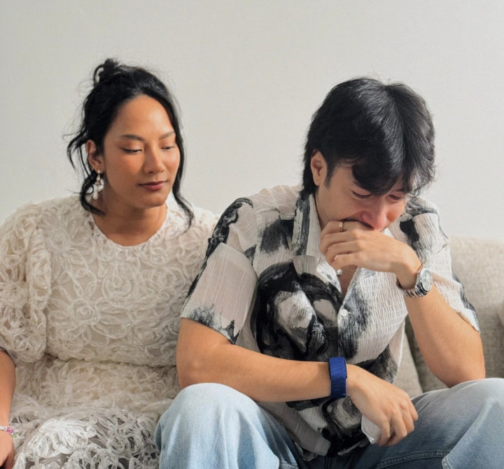 Tara Basro Emosional Lihat Buku Yasin Vidi Aldiano, Tulis Pesan yang Bikin Sedih