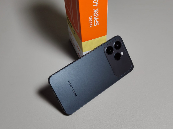 Tecno Spark 40.