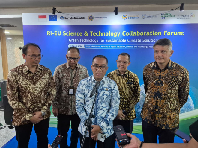 Mendiktisaintek, Brian Yuliarto. Foto: Ilham Pratama/Medcom.id