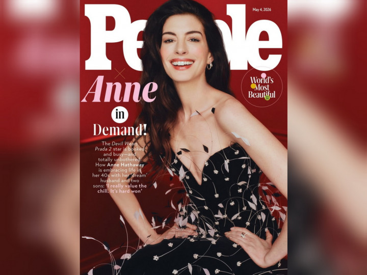 Anne Hathaway Terpilih Sebagai Wanita Tercantik di Dunia 2026