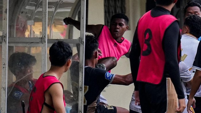 Kasus Fadly Alberto Berakhir Damai, Dewa United dan Bhayangkara Tempuh Mediasi